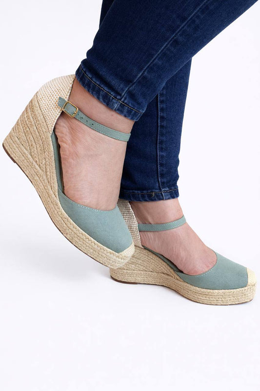 Alpargata de cuña tipo espadrille clasica