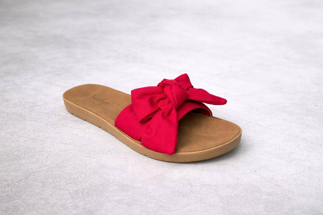Sandalia plana tipo slide