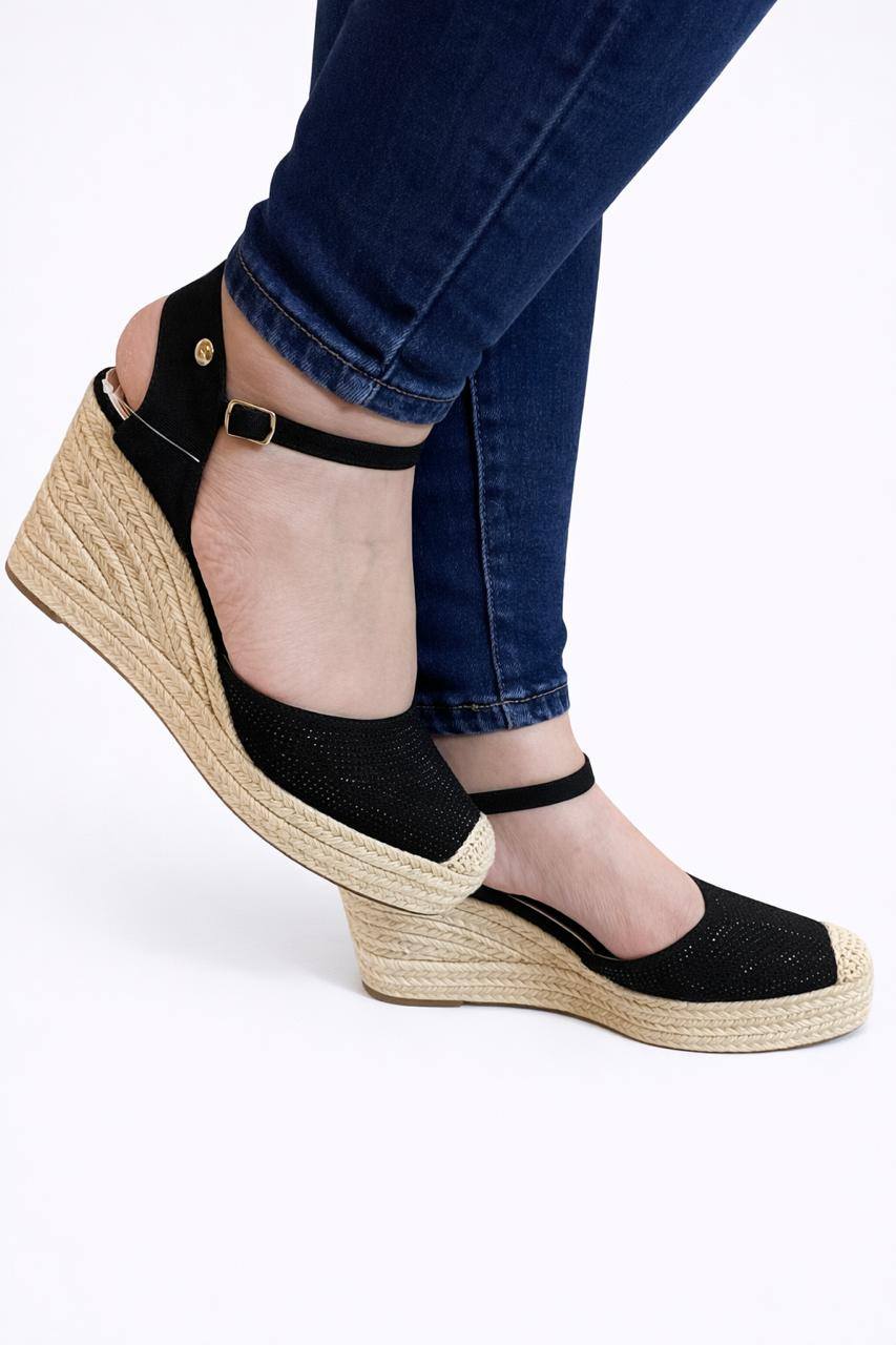 Alpargata con brillantes