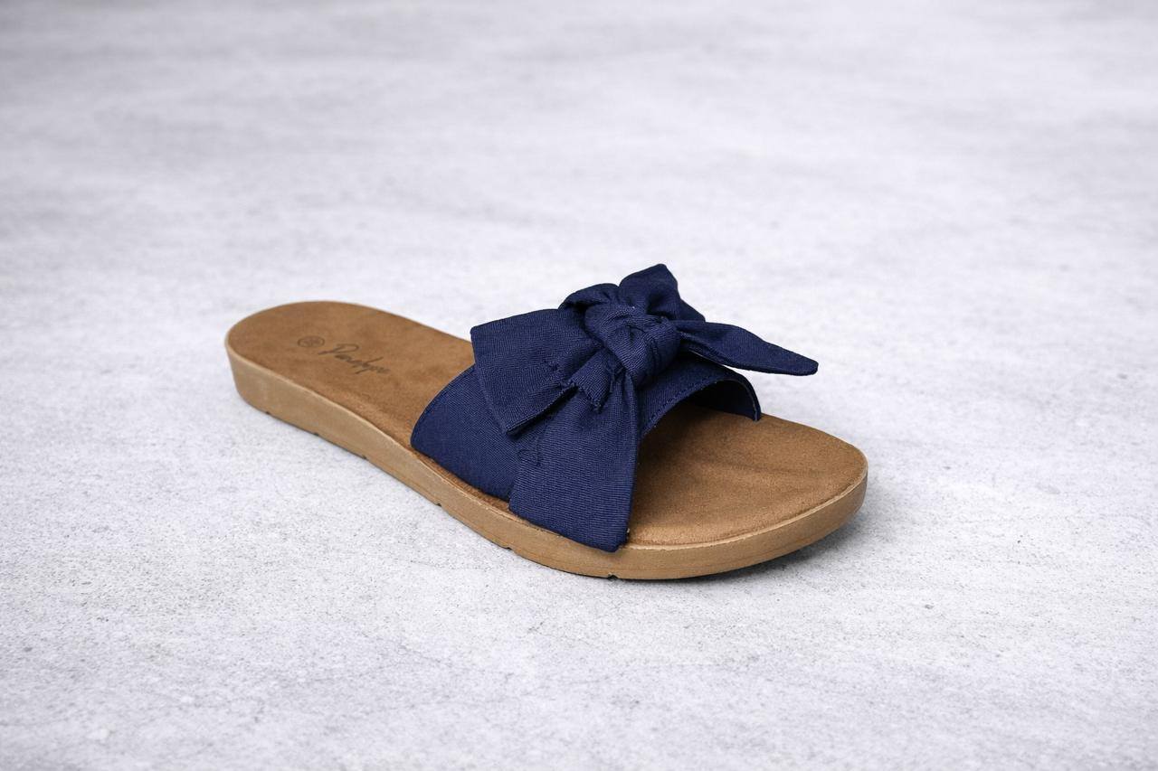 Sandalia plana tipo slide