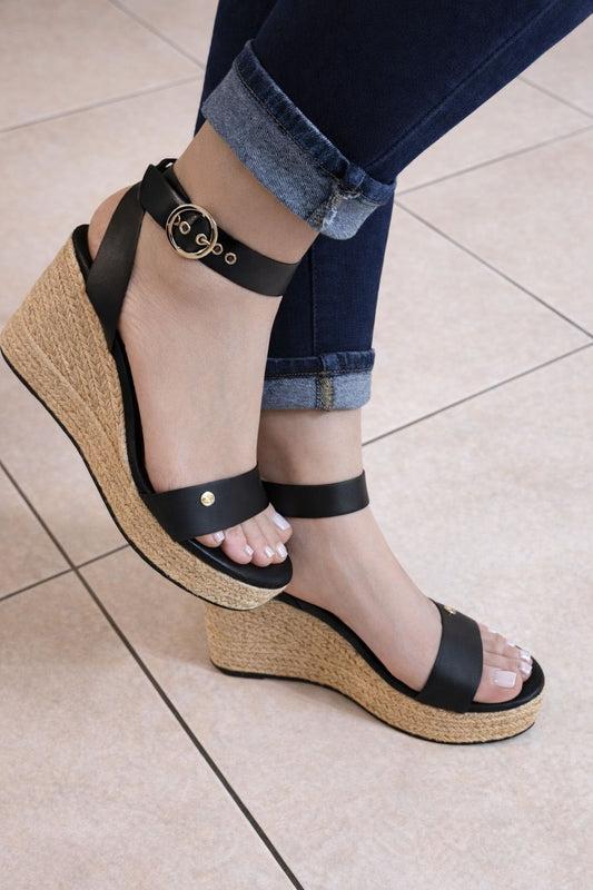 Plataforma con cuña y pulsera